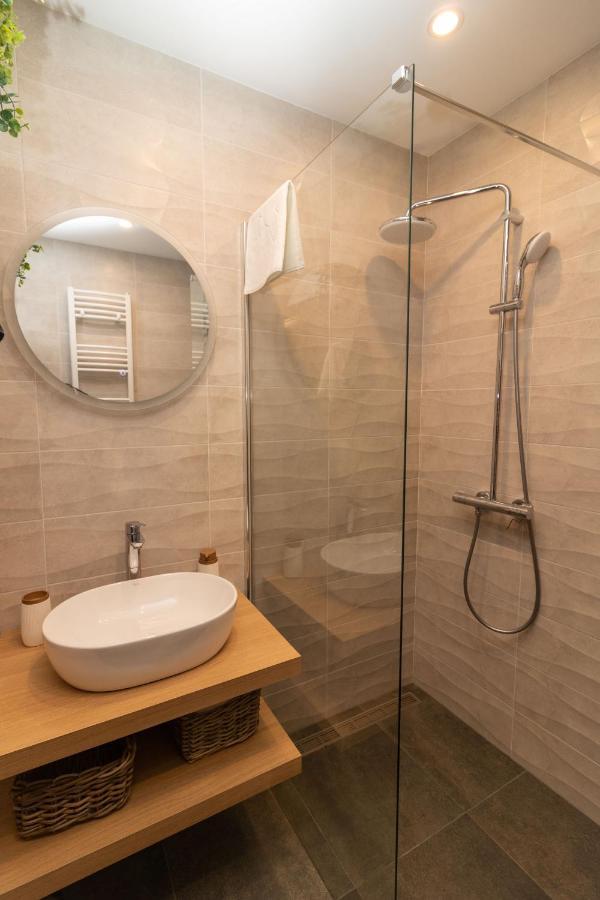 Central Sofia Condo Bagian luar foto