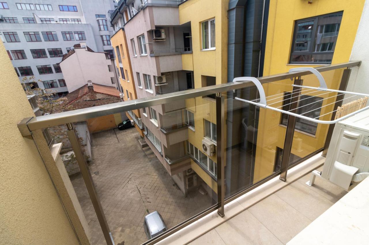 Central Sofia Condo Bagian luar foto