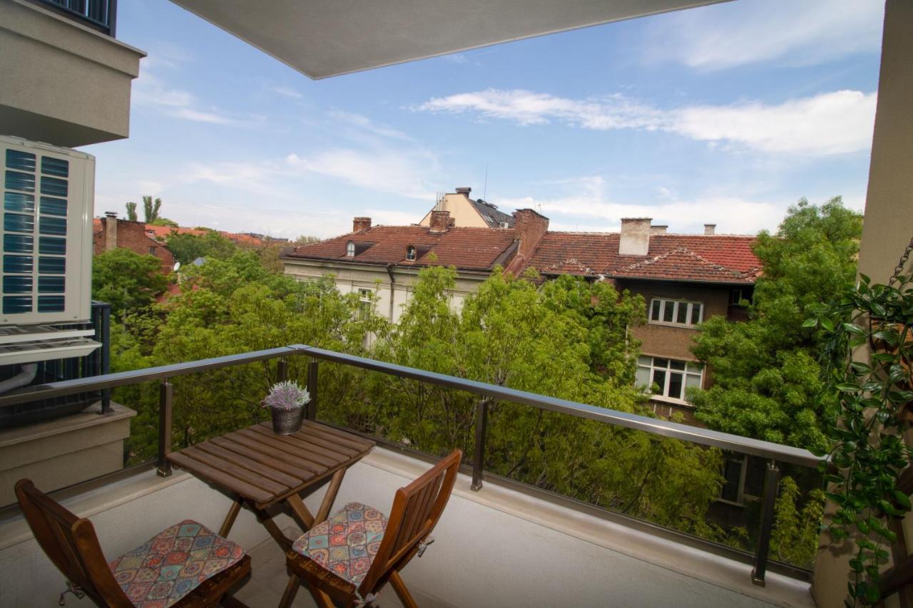 Central Sofia Condo Bagian luar foto